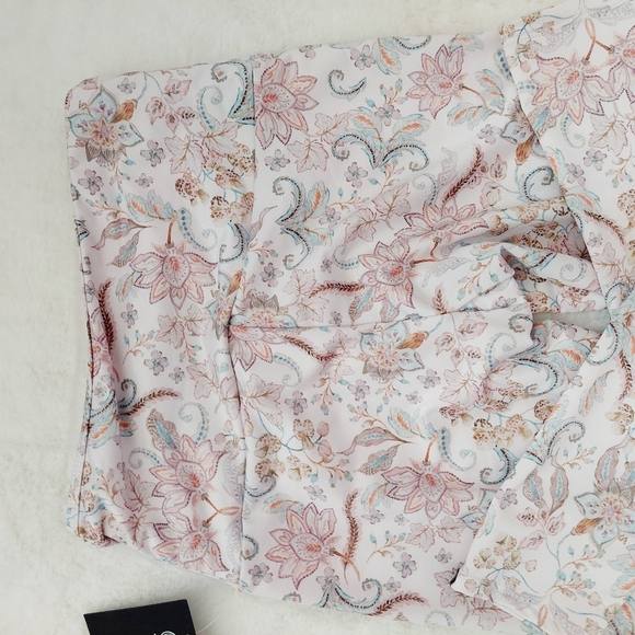 NEW Onzie Pink and White Floral Yoga Stretchy Comfy Athleisure Leggings P1364 - Picture 8 of 10